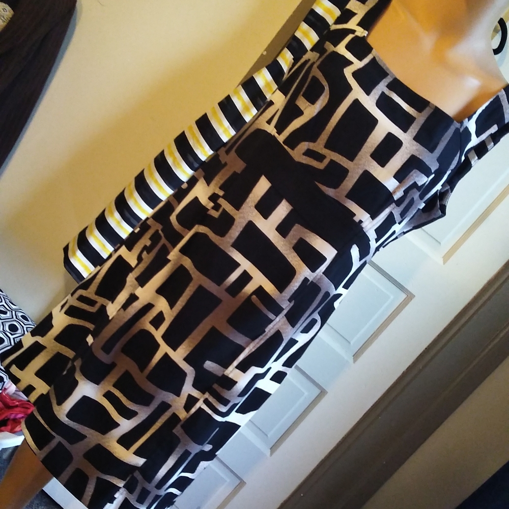 Alyx Abstract Geometric Design Pattern Dress - image 1